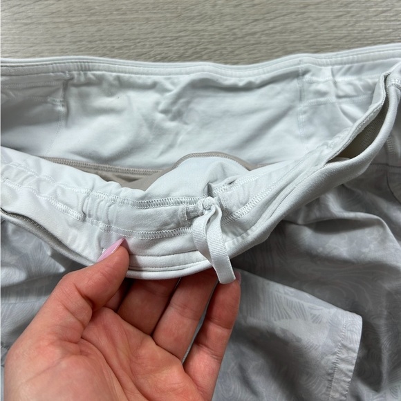 Lululemon Run Times Short II *4" Eternal Wave White / White - Picture 9 of 14